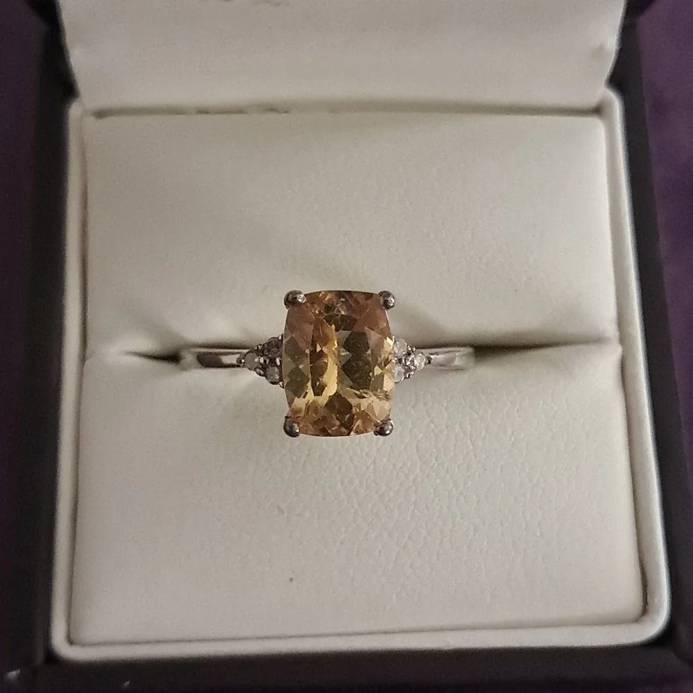 Natural Golden Apatite & Natural Diamond Ring.